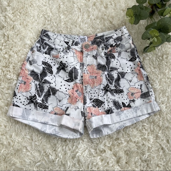 BDG Pants - BDG Urban Outfitters Floral Mom Shorts